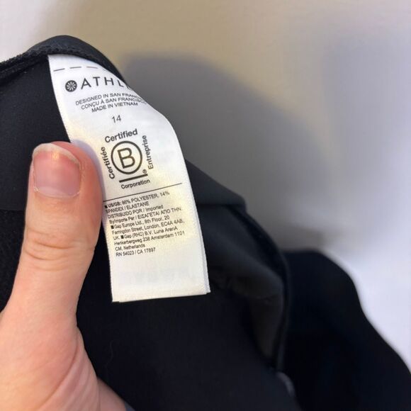 Athleta Black Cargo Zipper Pocket Straight Leg Pants Women's 14 - Picture 8 of 8